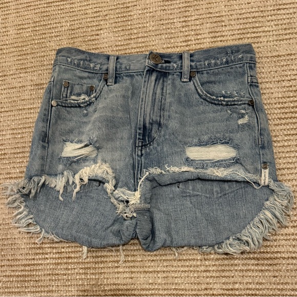 One teaspoon outlaws short - Picture 5 of 5